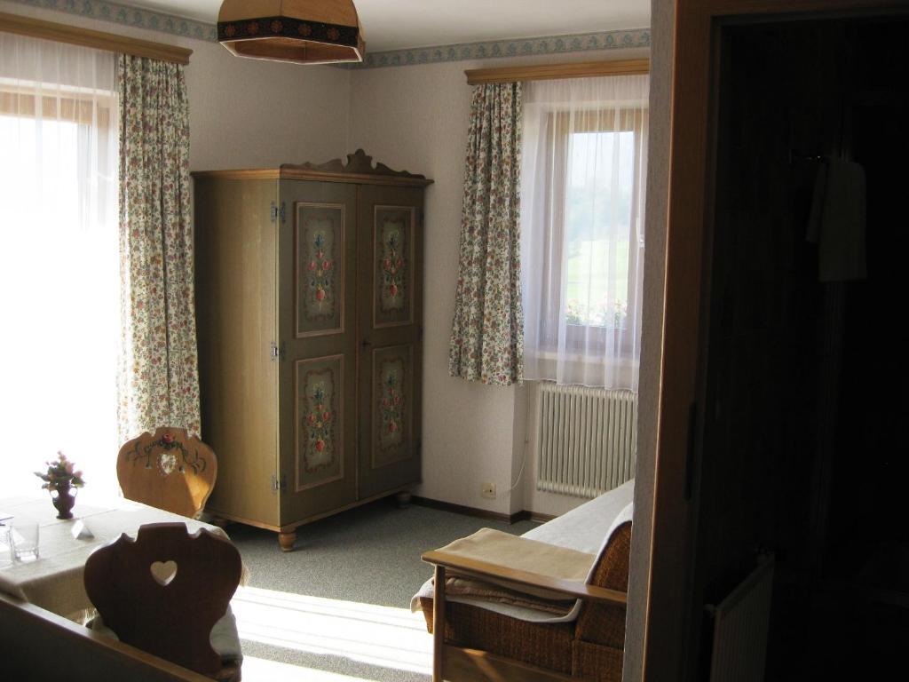 芬斯特诺Privatzimmer Eva Leitgeb住宿加早餐旅馆 外观 照片