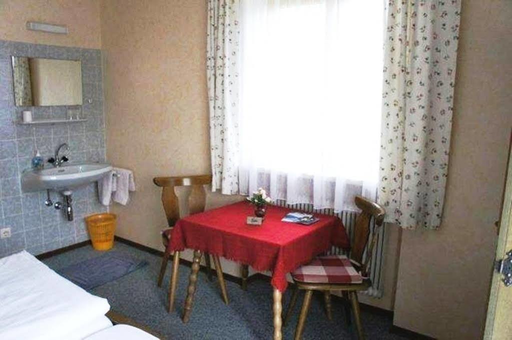 芬斯特诺Privatzimmer Eva Leitgeb住宿加早餐旅馆 外观 照片